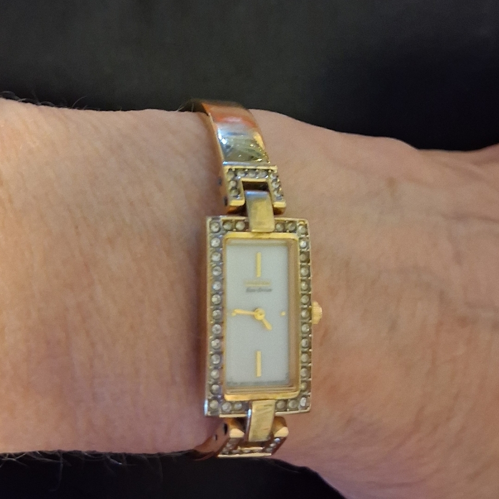 Citizens Eco-Drive Elegant Gold Tone Rectangle Face Solar-Charged Dressy Watch - Picture 10 of 11